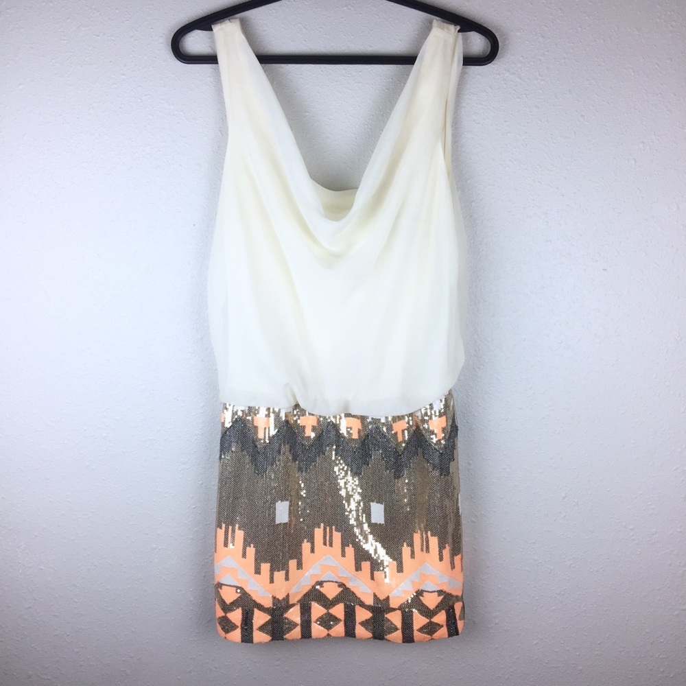 🌻3 for $20 Coral/Gold Sequin Dress